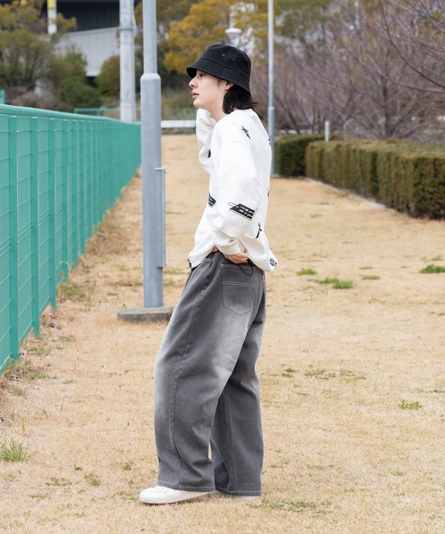 kutir(クティール)の「ドローコード付きランダムロゴロンT(Tシャツ/カットソー・メンズ・オフホワイト/ブラック・MEDIUM/LARGE)」の16枚目の写真