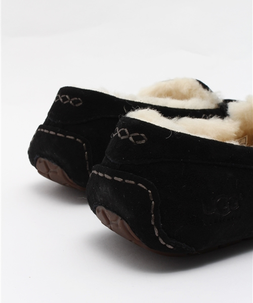 UGG（アグ）の「【UGG】アグアンスリー（モカシン/デッキシューズ・レディース・ブラック/グレー・6/7）」の8枚目の写真