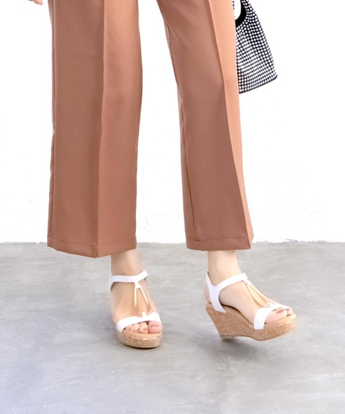 masyugirl(マシュガール)の「【4E幅広・大きいサイズ】7cmウェッジソール ゴールドバックルサンダル(サンダル・レディース・ホワイト/ブラック・M/L/LL/3L)」の15枚目の写真