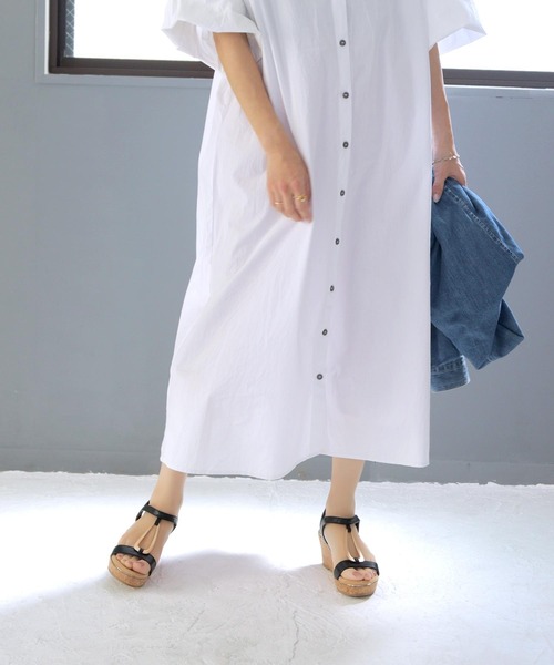 masyugirl(マシュガール)の「【4E幅広・大きいサイズ】7cmウェッジソール ゴールドバックルサンダル(サンダル・レディース・ホワイト/ブラック・M/L/LL/3L)」の3枚目の写真