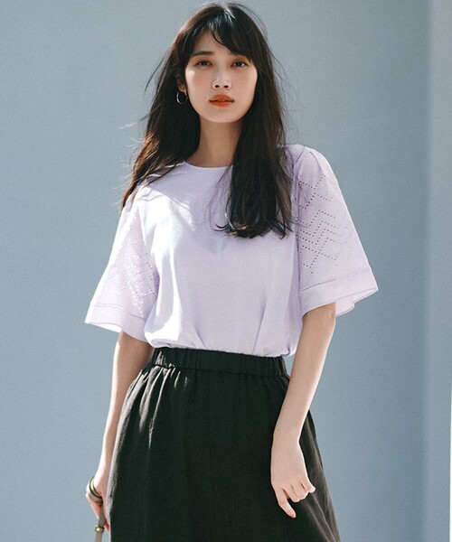 23区 S（ニジュウサンクチイサイサイズ）の「【洗える】エンブロイダリー コンビジャージー カットソー（Tシャツ/カットソー・レディース・ライラック系/ホワイト系/ダークブラウン系・32）」の3枚目の写真