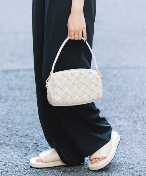 RODE SKO(ロデスコ)の「メッシュライクショルダーバッグ(ショルダーバッグ・レディース・ブラック/ベージュ/オレンジ/オフホワイト・ONE)」の15枚目の写真