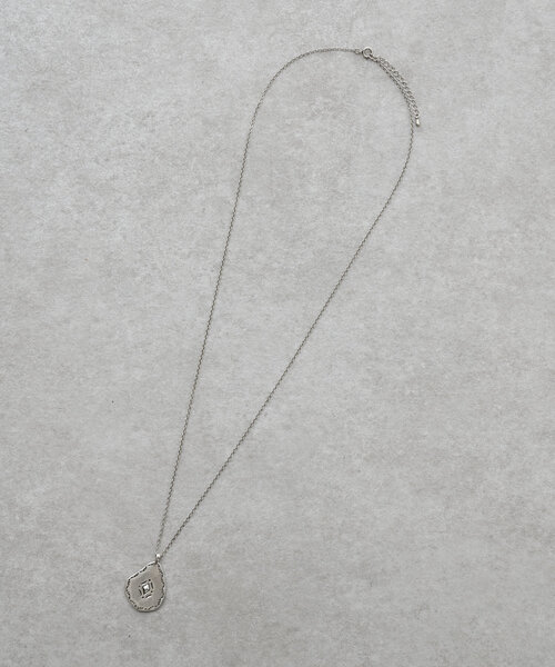BEARDSLEY(ビアズリー)の「シルバーモチーフネックレス(ネックレス・レディース・シルバー・FREE)」の3枚目の写真