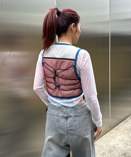 WHO'S WHO gallery（フーズフーギャラリー）の「【SLOPPY/スロッピー】トレランコンパクトベスト（ベスト・レディース・チャコールグレー/サックスブルー/ライトグレー・FREE）」の18枚目の写真