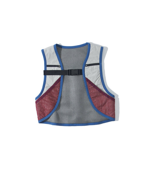 WHO'S WHO gallery（フーズフーギャラリー）の「【SLOPPY/スロッピー】トレランコンパクトベスト（ベスト・レディース・チャコールグレー/サックスブルー/ライトグレー・FREE）」の21枚目の写真