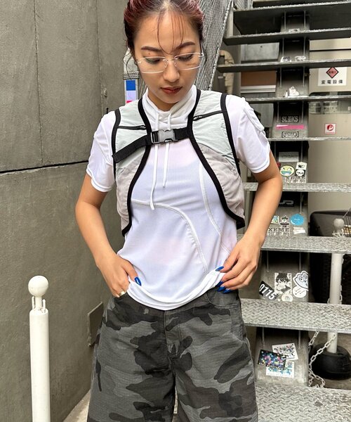 WHO'S WHO gallery（フーズフーギャラリー）の「【SLOPPY/スロッピー】トレランコンパクトベスト（ベスト・レディース・チャコールグレー/サックスブルー/ライトグレー・FREE）」の15枚目の写真