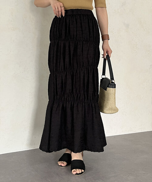 Thevon（ゼボン）の「シャーリングマーメイドジャガードスカート（スカート・レディース・モカ/ブルー/アイボリー/ブラック・FREE）」の17枚目の写真