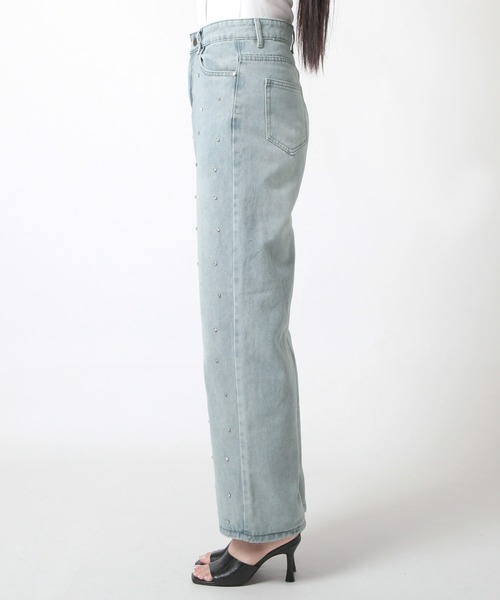 Julia Boutique（ジュリアブティック）の「ビジュー付きハイウエストデニムパンツ/24128（デニムパンツ・レディース・ライトブルー・S/M/L）」の11枚目の写真