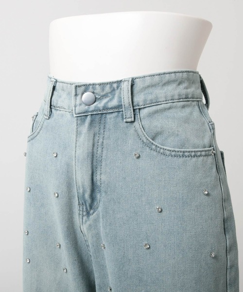 Julia Boutique（ジュリアブティック）の「ビジュー付きハイウエストデニムパンツ/24128（デニムパンツ・レディース・ライトブルー・S/M/L）」の15枚目の写真