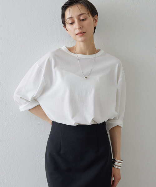 Whim Gazette(ウィムガゼット)の「【インフルエンサーコラボ】コットンプルオーバー(Tシャツ/カットソー・レディース・オフホワイト/チャコールグレー・FREE)」の13枚目の写真