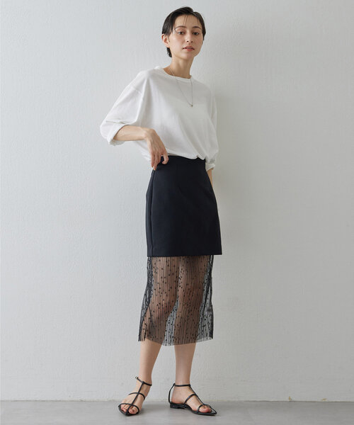 Whim Gazette(ウィムガゼット)の「【インフルエンサーコラボ】コットンプルオーバー(Tシャツ/カットソー・レディース・オフホワイト/チャコールグレー・FREE)」の20枚目の写真