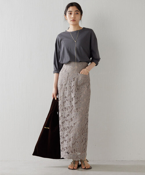 Whim Gazette(ウィムガゼット)の「【インフルエンサーコラボ】コットンプルオーバー(Tシャツ/カットソー・レディース・オフホワイト/チャコールグレー・FREE)」の10枚目の写真