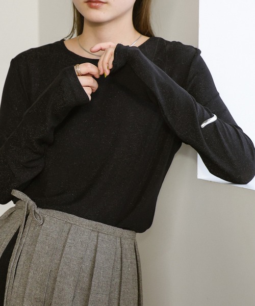 select MOCA(セレクトモカ)の「ラメクルーネックトップス(Tシャツ/カットソー・レディース・ベージュ/ネイビー/グリーン/ブラック・FREE)」の3枚目の写真