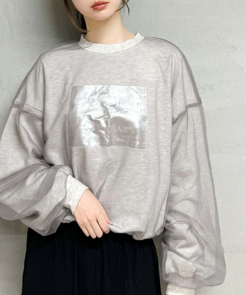 mily bilet(ミウィビレット)の「【mily bilet】楽しむチュール素材。箔プリントチュール重ねスピンドルスウェット(スウェット・レディース・アイボリー/オートミール/杢グレー/チャコールグレー・MEDIUM/LARGE/X-LARGE/SMALL)」の4枚目の写真