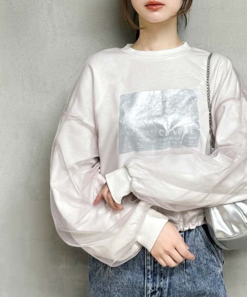 mily bilet(ミウィビレット)の「【mily bilet】楽しむチュール素材。箔プリントチュール重ねスピンドルスウェット(スウェット・レディース・アイボリー/オートミール/杢グレー/チャコールグレー・MEDIUM/LARGE/X-LARGE/SMALL)」の2枚目の写真