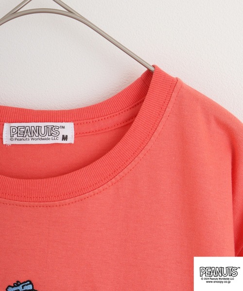 PEANUTS（ピーナッツ）の「PEANUTS クロップドTシャツ（Tシャツ/カットソー・レディース・ホワイト/ブラック/コーラル・S/M/L）」の4枚目の写真