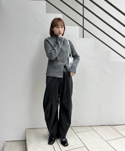 mline（エムライン）の「[mline]レザーパンツ（その他パンツ・レディース・ブラック/ブラウン・1/2）」の19枚目の写真