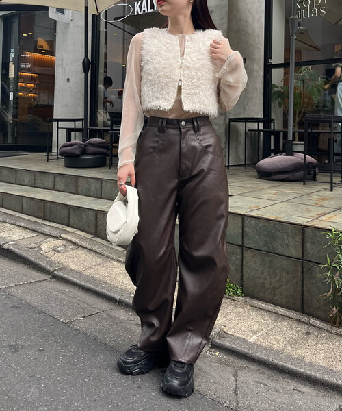 mline（エムライン）の「[mline]レザーパンツ（その他パンツ・レディース・ブラック/ブラウン・1/2）」の7枚目の写真