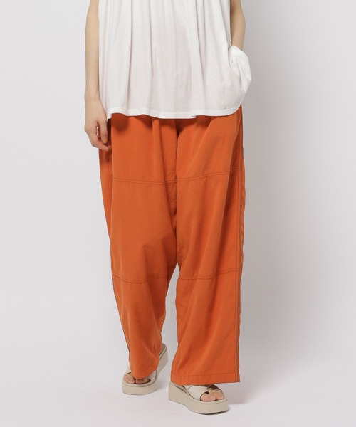 niko and...（ニコアンド）の「シボシボサイドラインパンツ（その他パンツ・レディース・ネイビー/オレンジ/ブラック/アイボリー・FREE）」の16枚目の写真