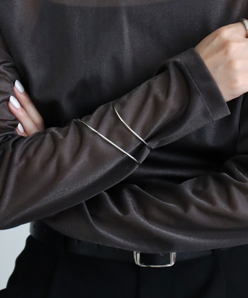 ammy.(エイミードット)の「【 ammy. / エイミードット 】アシンメトリー ニュアンス ライン バングル(バングル/リストバンド・レディース・ゴールド/シルバー・FREE)」の5枚目の写真