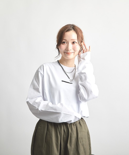 B'day（ビーデイ）の「ヘヴィウェイト天竺 プリント 長袖 クルーネック（Tシャツ/カットソー・レディース・ブラック/ホワイト/ベージュ・LARGE/MEDIUM）」の10枚目の写真