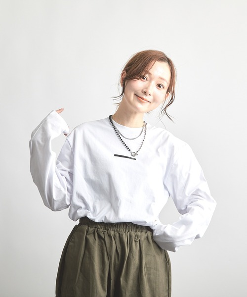 B'day（ビーデイ）の「ヘヴィウェイト天竺 プリント 長袖 クルーネック（Tシャツ/カットソー・レディース・ブラック/ホワイト/ベージュ・LARGE/MEDIUM）」の13枚目の写真