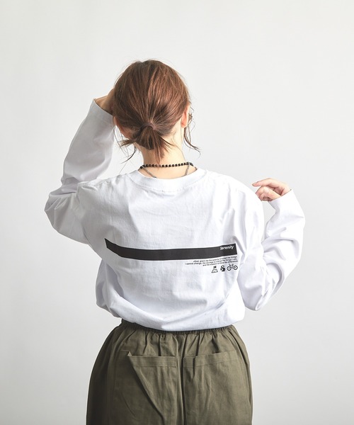 B'day（ビーデイ）の「ヘヴィウェイト天竺 プリント 長袖 クルーネック（Tシャツ/カットソー・レディース・ブラック/ホワイト/ベージュ・LARGE/MEDIUM）」の17枚目の写真