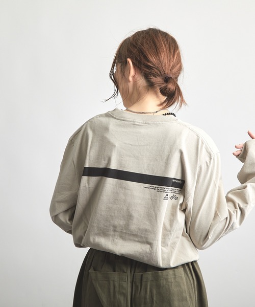 B'day（ビーデイ）の「ヘヴィウェイト天竺 プリント 長袖 クルーネック（Tシャツ/カットソー・レディース・ブラック/ホワイト/ベージュ・LARGE/MEDIUM）」の5枚目の写真