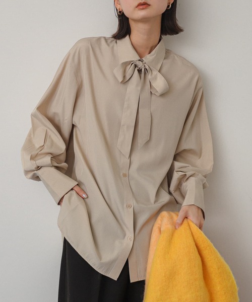 SENSE OF PLACE by URBAN RESEARCH(センスオブプレイスバイアーバンリサーチ)の「タイツキオーバーシャツ(シャツ/ブラウス・レディース・オフホワイト/グレー系その他/ベージュ系その他・ONE)」の3枚目の写真