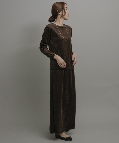 URBAN RESEARCH Sonny Label(アーバンリサーチサニーレーベル)の「『UR TECH』ベロアロングスリーブTシャツ(Tシャツ/カットソー・レディース・カーキ/ブラウン/ネイビー・FREE)」の9枚目の写真