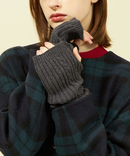 MACKINTOSH PHILOSOPHY(マッキントッシュ フィロソフィー)の「フィンガーレスニットロンググローブ(手袋・レディース・チャコールグレー/イエロー/ベージュ/ブルー系その他4・FREE)」の2枚目の写真