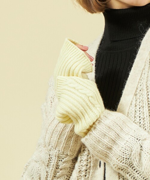 MACKINTOSH PHILOSOPHY(マッキントッシュ フィロソフィー)の「フィンガーレスニットロンググローブ(手袋・レディース・チャコールグレー/イエロー/ベージュ/ブルー系その他4・FREE)」の1枚目の写真