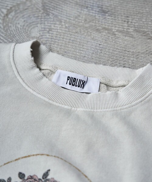 PUBLUX(パブリュクス)の「PUBLUX/パブリュクス ANTE 別注 End of Innocence プリント裏毛スウェット【限定展開】(スウェット・メンズ・オフホワイト/スミクロ・SMALL/MEDIUM/LARGE)」の6枚目の写真