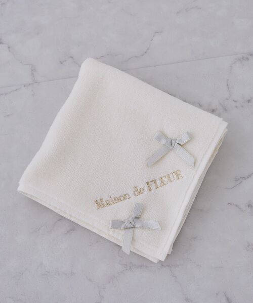 Maison de FLEUR（メゾンドフルール）の「ラメミニリボンタオルハンカチ（ハンカチ/ハンドタオル・レディース・ブルー系その他7/ホワイト・FREE）」の10枚目の写真