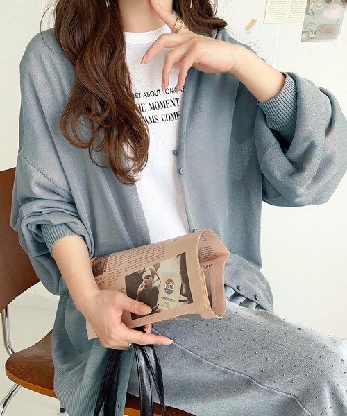 classicalelf（クラシカルエルフ）の「【羽織り/持ち運び便利！】シアーパフスリーブサムホールVネックニットカーディガン（長袖）（カーディガン/ボレロ・レディース・ライトブルー/アイボリー/グレイッシュベージュ/ブラック・X-LARGE/SMALL/MEDIUM/LARGE）」の4枚目の写真