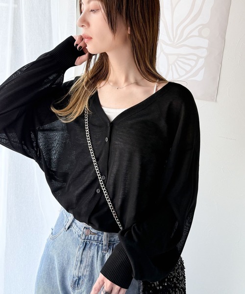 classicalelf（クラシカルエルフ）の「【羽織り/持ち運び便利！】シアーパフスリーブサムホールVネックニットカーディガン（長袖）（カーディガン/ボレロ・レディース・ライトブルー/アイボリー/グレイッシュベージュ/ブラック・X-LARGE/SMALL/MEDIUM/LARGE）」の21枚目の写真