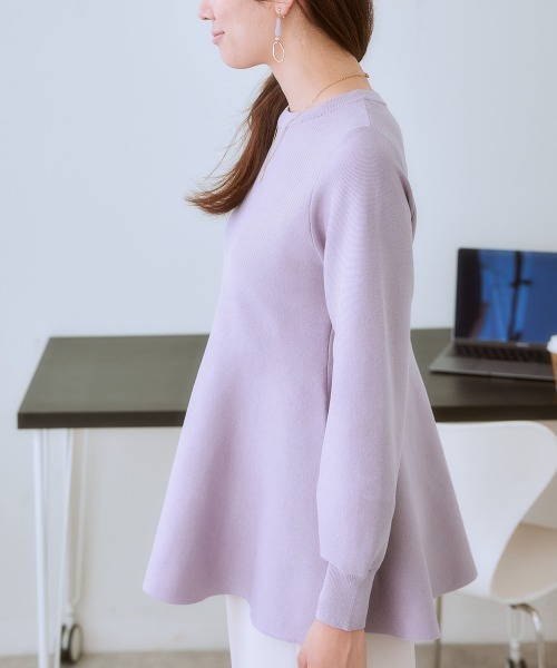7days Life Styling(セブンデイズライフスタイリング)の「ペプラムパフスリーブニット(乾燥機OK・ウォッシャブル・静電防止・毛玉になりにくい・UVカット)<大きいサイズ有>(ニット/セーター・レディース・サックスブルー/ラベンダー/ネイビー/グリーン・4L/3L/LL/L/M/S/6L/5L)」の16枚目の写真