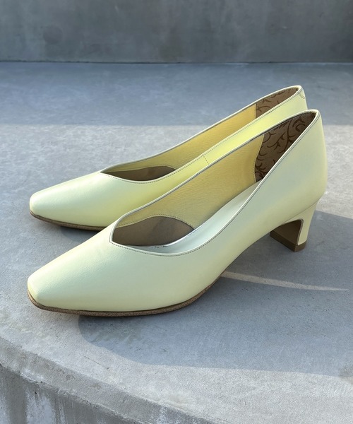 卑弥呼（ヒミコ）の「【Made in Japan】【卑弥呼】ソフトスクエアトゥプレーンパンプス/653103（パンプス・レディース・ベージュ/ライトグレー/ブラック/イエロー/ダークグレー/ベージュ系その他・23.5cm/24.5cm/22.0cm/22.5cm/23.0cm/24.0cm/25.0cm/26.0cm/21.5cm/25.5cm/26.5cm）」の6枚目の写真