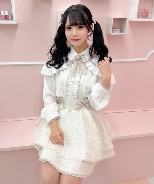 ❤︎チョコ❤︎☆☆ 未使用に近い fete フェッテ フリルブラウス ☆☆ ❤︎チョコ❤︎様専用 未使用に近い fete フェッテ フリル