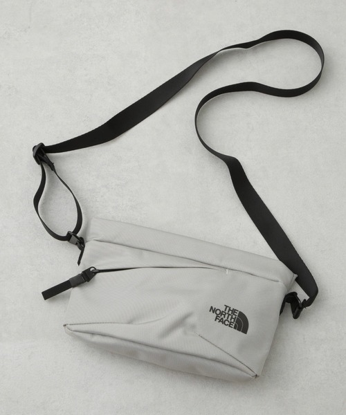 THE NORTH FACE(ザノースフェイス)の「THE NORTH FACE/ショルダーS(ショルダーバッグ・レディース・ブラック/ライトグレー・FREE)」の1枚目の写真