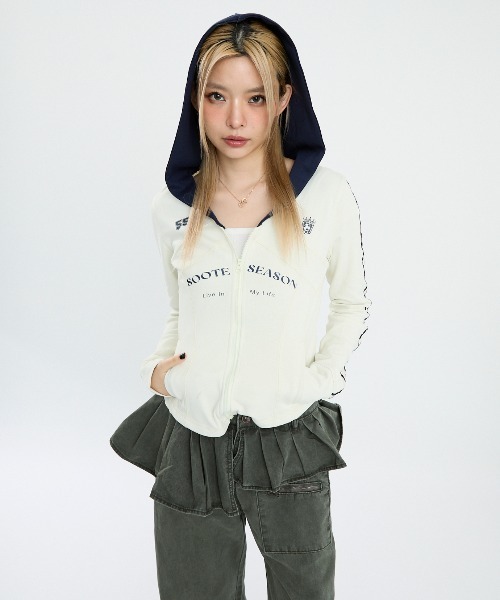 フーディー prima様 HTHのロゴがフロントに入ったジップフーディー🧺 今年はダメージ