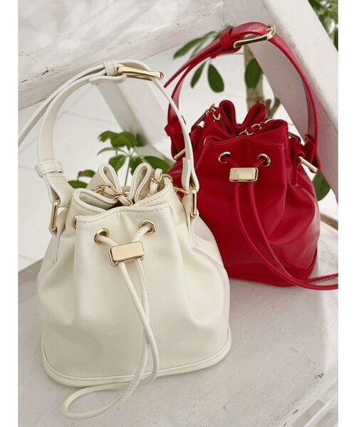 MERCURYDUO（マーキュリーデュオ）の「チェーンドローストリング フェイクレザー 巾着バッグ（ハンドバッグ・レディース・オフホワイト/レッド・FREE）」の14枚目の写真