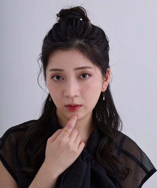 CALIN STANDARD(カリンスタンダード)の「◆金属アレルギー対応◆◆made in japan◆【痛くない】【落ちにくい】【ストレスフリーな着け心地】スウィングキュービックジルコニア ループフィットイヤリング(イヤリング・レディース・ゴールド/ピンクゴールド/シルバー・FREE)」の6枚目の写真