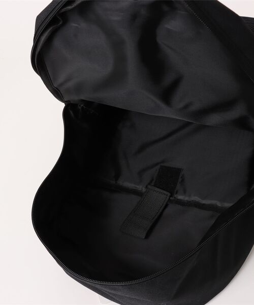 Dickies（ディッキーズ）の「【Dickies】ディッキーズ CLASSIC SQUARE POCKET BACK PACK クラシック スクエア ポケット バックパック 14846700（バックパック/リュック・レディース・ブラック×レッド/ブラック・FREE）」の11枚目の写真