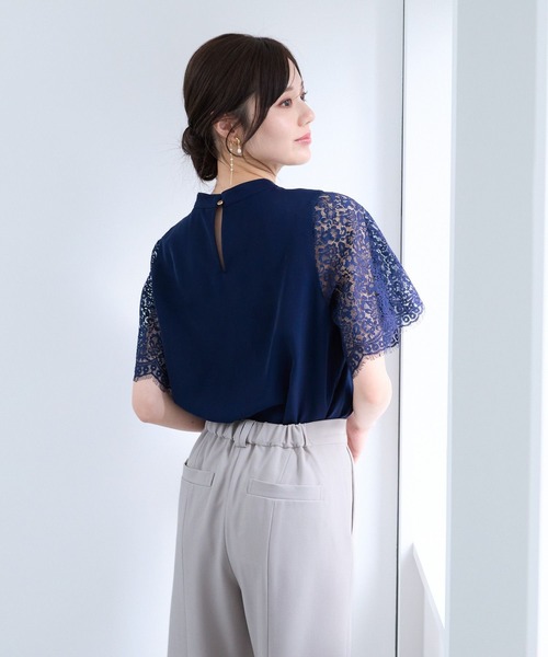 Andemiu(アンデミュウ)の「ソデレースブラウス325568(シャツ/ブラウス・レディース・ブラック/ネイビー/オフホワイト/ブルー・FREE)」の12枚目の写真