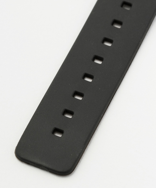 CASIO（カシオ）の「Casio Standard Analog 【WEB限定】（アナログ腕時計・メンズ・ブラック×ホワイト/ブラック系その他/ブラック×ブルー・FREE）」の9枚目の写真