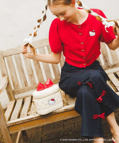 MAJESTIC LEGON（マジェスティックレゴン）の「ハローキティ キルティングバニティ（ショルダーバッグ・レディース・アイボリー・FREE）」の6枚目の写真