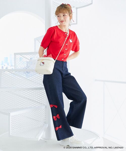 MAJESTIC LEGON（マジェスティックレゴン）の「ハローキティ キルティングバニティ（ショルダーバッグ・レディース・アイボリー・FREE）」の10枚目の写真