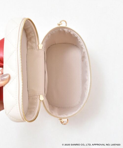 MAJESTIC LEGON（マジェスティックレゴン）の「ハローキティ キルティングバニティ（ショルダーバッグ・レディース・アイボリー・FREE）」の20枚目の写真