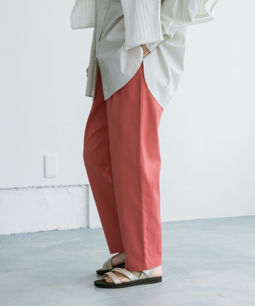 studio CLIP（スタディオクリップ）の「【みんなのリクエストパンツ】すっきりテーパードパンツ[トール・プラスサイズあり]（その他パンツ・レディース・ダークブルー/モカ/グリーン/ライトグリーン/レッド/ライトブルー/ライトグレー/ブラック・SMALL/MEDIUM/LARGE/X-LARGE/XX-LARGE/XXX-LARGE/PM/PL/TF）」の19枚目の写真